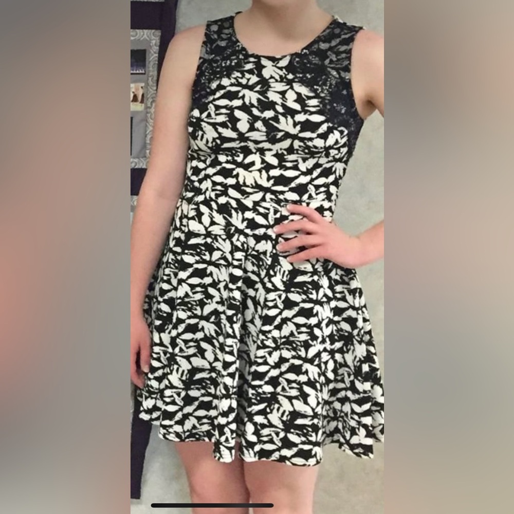 Patterned black and white mini dress